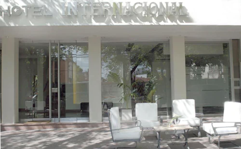 Hotel Internacional Mendoza Exterior foto